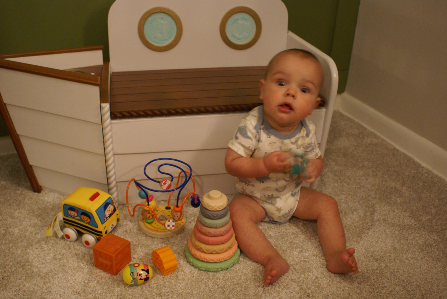 Nautical Wooden chest for entryway, bench with storage for shoes, toy box