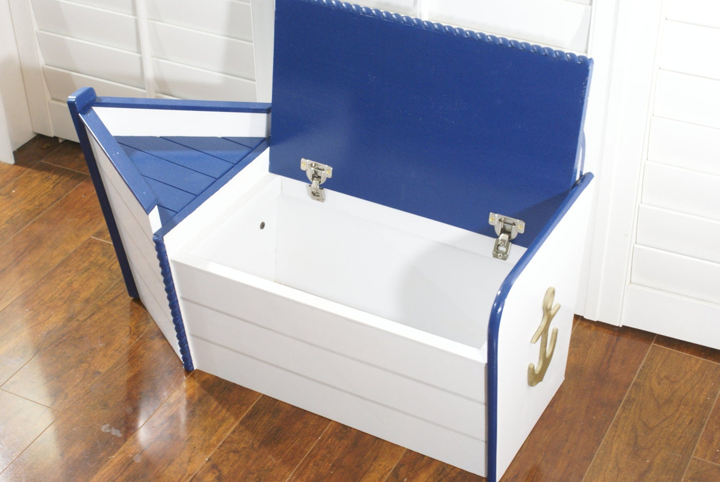 nautical wood storage chest in Navy blue and white