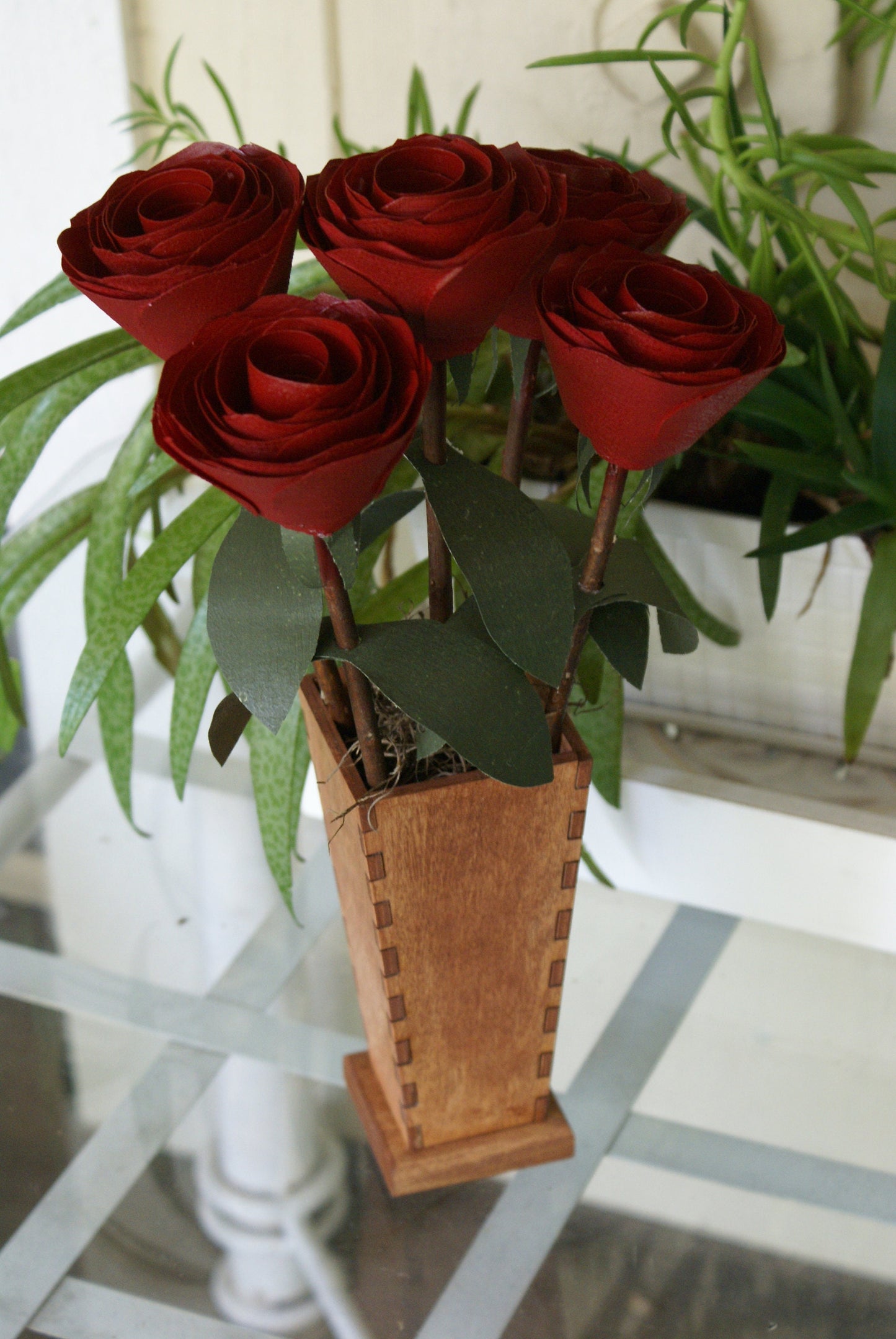 Handmade wood roses with wooden vase, 5 red roses on tree branch stems